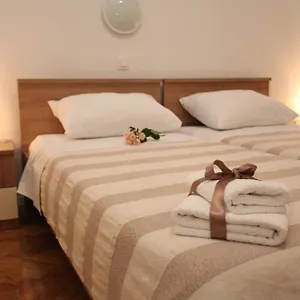 https://apartments-vincent.hotelinzadar.com